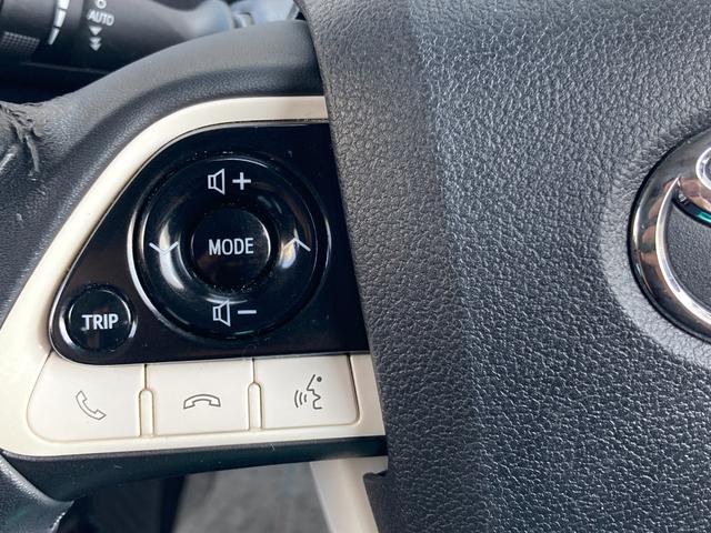 プリウス Ａ　純正ナビ　フルセグ　ＥＴＣ　トヨタセーフティセンス　衝突被害軽減ブレーキ　ブラインドスポットモニタ　ヘッドアップディスプレイ　レーンディパーチャーアラート　パーキングアシスト　オートマチックハイビーム（14枚目）