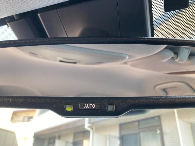 プリウス Ａ　純正ナビ　フルセグ　ＥＴＣ　トヨタセーフティセンス　衝突被害軽減ブレーキ　ブラインドスポットモニタ　ヘッドアップディスプレイ　レーンディパーチャーアラート　パーキングアシスト　オートマチックハイビーム（18枚目）