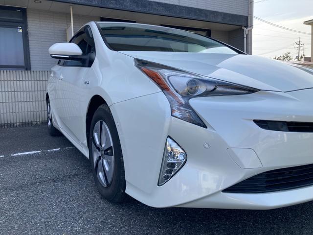 プリウス Ａ　純正ナビ　フルセグ　ＥＴＣ　トヨタセーフティセンス　衝突被害軽減ブレーキ　ブラインドスポットモニタ　ヘッドアップディスプレイ　レーンディパーチャーアラート　パーキングアシスト　オートマチックハイビーム（28枚目）