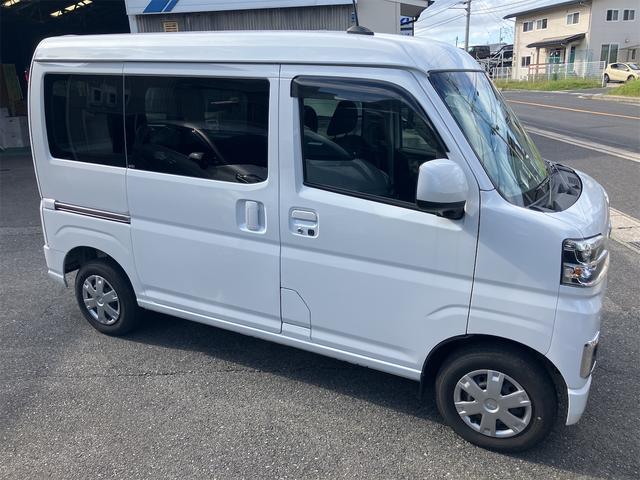 ハイゼットカーゴ 　４ＷＤ　軽バン　ＣＶＴ　衝突被害軽減システム　クリアランスソナー　ＥＴＣ　バックカメラ　両側スライドドア　スマートキー　アイドリングストップ　電動格納ミラー　オートライト　ＥＳＣ　エアコン（9枚目）