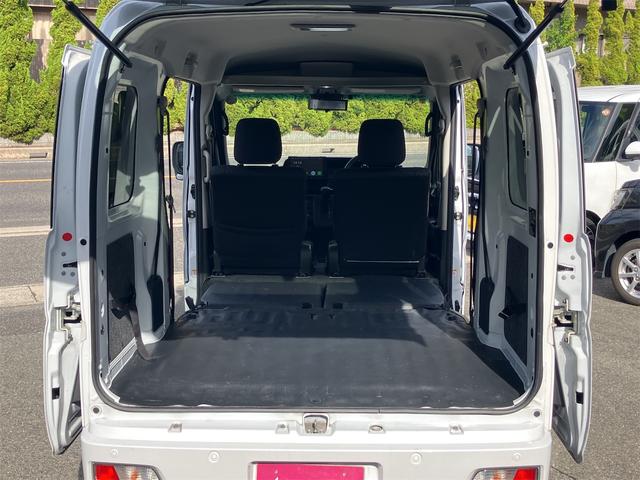 ハイゼットカーゴ 　４ＷＤ　軽バン　ＣＶＴ　衝突被害軽減システム　クリアランスソナー　ＥＴＣ　バックカメラ　両側スライドドア　スマートキー　アイドリングストップ　電動格納ミラー　オートライト　ＥＳＣ　エアコン（19枚目）