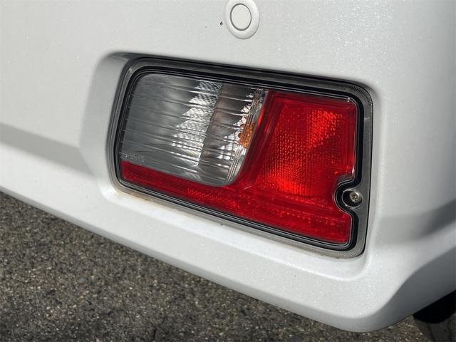 ハイゼットカーゴ 　４ＷＤ　軽バン　ＣＶＴ　衝突被害軽減システム　クリアランスソナー　ＥＴＣ　バックカメラ　両側スライドドア　スマートキー　アイドリングストップ　電動格納ミラー　オートライト　ＥＳＣ　エアコン（26枚目）