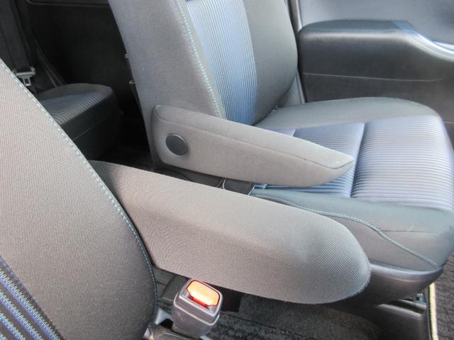 ヴォクシー ＺＳ　煌ＩＩ　大画面９インチナビ　バックカメラ　ＣＤ　ＤＶＤ　ＳＤ　Ｂｌｕｅｔｏｏｔｈ　フルセグ　ＬＥＤヘッドランプ　オートハイビーム　衝突被害軽減　車線逸脱防止支援　両側電動スライドドア　大画面後席モニター（35枚目）