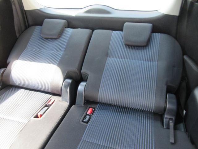 ヴォクシー ＺＳ　煌ＩＩ　大画面９インチナビ　バックカメラ　ＣＤ　ＤＶＤ　ＳＤ　Ｂｌｕｅｔｏｏｔｈ　フルセグ　ＬＥＤヘッドランプ　オートハイビーム　衝突被害軽減　車線逸脱防止支援　両側電動スライドドア　大画面後席モニター（49枚目）