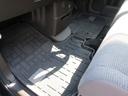 フロントシートにはゴム製のオールウェザーマットも追加されております☆車が汚れにくくて良いですね♪
