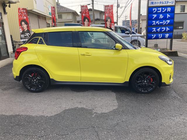 スイフトスポーツ ＺＣ３３Ｓ　ファイナルエディション　衝突軽減装置　ＬＥＤヘッド　シートヒーター　ＥＴＣ　Ｂｌｕｅｔｏｏｔｈ　純正ＡＷ１７インチ　スマートキー　プッシュスタート　オートエアコン（4枚目）