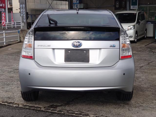 プリウス Ｇツーリングセレクションレザーパッケージ　純正ＨＤＤナビ・ワンセグＴＶ　純正１７インチアルミ　シートヒーター　クルーズコントロール　ＬＥＤヘッドライト　ＥＴＣ　フロントフォグランプ　スマートキー　オートエアコン　コーナーセンサー（5枚目）