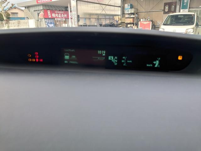 プリウス Ｇツーリングセレクションレザーパッケージ　純正ＨＤＤナビ・ワンセグＴＶ　純正１７インチアルミ　シートヒーター　クルーズコントロール　ＬＥＤヘッドライト　ＥＴＣ　フロントフォグランプ　スマートキー　オートエアコン　コーナーセンサー（24枚目）