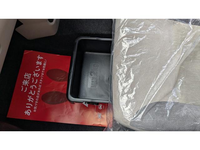 キャスト スタイルＸ　ＬＥＤライト　ＥＴＣ　バックカメラ　ナビ　ＴＶ　スマートキー　アイドリングストップ　電動格納オートミラー　オプションＬＥＤライト　ウッド調パネル　盗難防止システム　　ミュージックプレイヤー接続可　ＣＤ（30枚目）