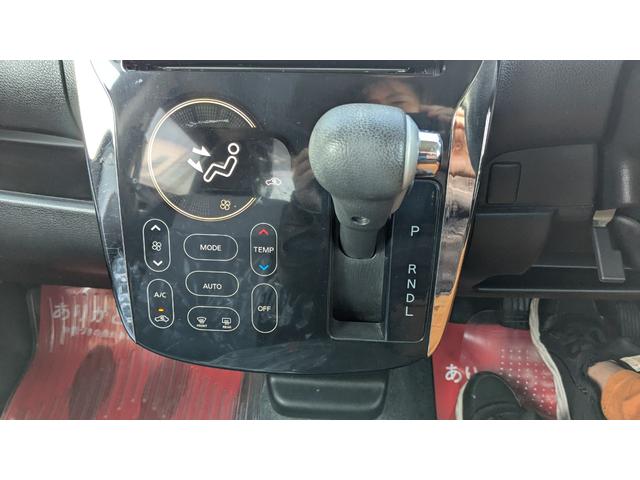 デイズ ライダー ブラックライン 全周囲カメラ TV オートライト HID スマートキー 電動格納ミラー ベンチシート CVT 盗難防止システム ABS ESC CD USB Bluetooth アルミホイール 衝突安全ボディ(7枚目)