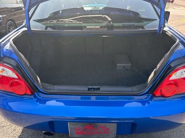 インプレッサ ＷＲＸ　ＳＴｉ　４ＷＤ　６速ＭＴ　ＳＴｉマフラー　リミッターカット　ＥＴＣ　ナビ　アルミホイール　キーレスエントリー　電動格納ミラー　衝突安全ボディ　ＡＢＳ　エアコン　パワーステアリング　パワーウィンドウ（18枚目）