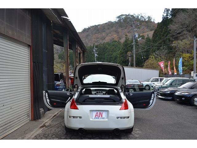 フェアレディＺ ベースグレード　ＥＴＣ　ＡＴ　ＨＩＤ　キーレスエントリー　アルミホイール　盗難防止システム　衝突安全ボディ　ＡＢＳ　エアコン　パワーステアリング　パワーウィンドウ　運転席エアバッグ　助手席エアバッグ（22枚目）