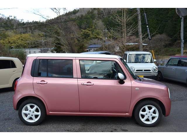 アルトラパン Ｇ　スマートキー　ベンチシート　ＣＶＴ　盗難防止システム　ＡＢＳ　アルミホイール　衝突安全ボディ　エアコン　パワーステアリング（10枚目）