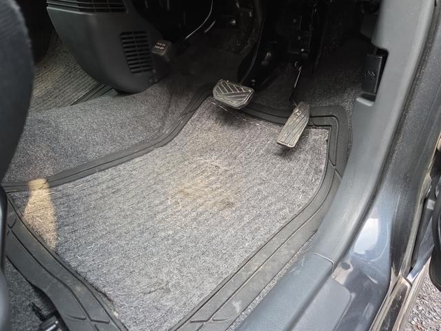 ワゴンＲ リミテッドＩＩ　オートライト　ＨＩＤ　スマートキー　電動格納ミラー　シートヒーター　ベンチシート　ＣＶＴ　盗難防止システム　ＡＢＳ　ＥＳＣ　ＣＤ　アルミホイール　衝突安全ボディ　エアコン　パワーステアリング（37枚目）