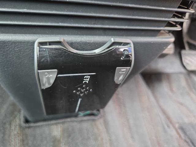 ルークス ハイウェイスターリミテッド　ＥＴＣ　両側スライド・片側電動　オートライト　ＨＩＤ　スマートキー　電動格納ミラー　ＣＶＴ　盗難防止システム　ＡＢＳ　ＣＤ　ＭＤ　アルミホイール　衝突安全ボディ　エアコン　パワーステアリング（6枚目）