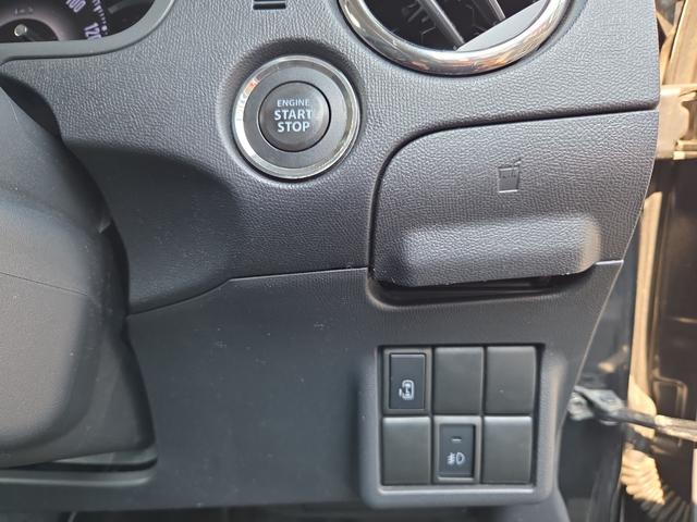 ルークス ハイウェイスターリミテッド　ＥＴＣ　両側スライド・片側電動　オートライト　ＨＩＤ　スマートキー　電動格納ミラー　ＣＶＴ　盗難防止システム　ＡＢＳ　ＣＤ　ＭＤ　アルミホイール　衝突安全ボディ　エアコン　パワーステアリング（36枚目）