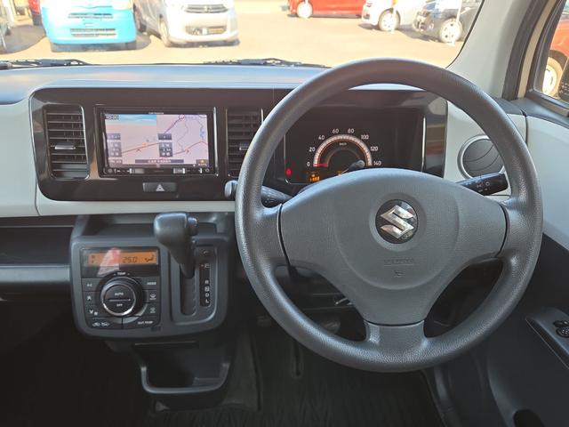 ＭＲワゴン Ｘセレクション　ＥＴＣ　ナビ　Ｂｌｕｅｔｏｏｔｈ　ＴＶ　スマートキー　電動格納ミラー　ベンチシート　ＣＶＴ　盗難防止システム　ＡＢＳ　ＣＤ　ＵＳＢ　ミュージックプレイヤー接続可　アルミホイール　衝突安全ボディ（4枚目）