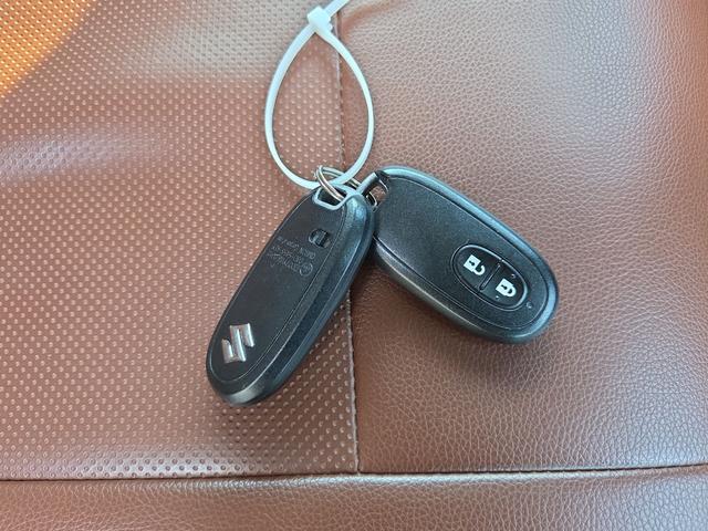 ＭＲワゴン Ｘセレクション　ＥＴＣ　ナビ　Ｂｌｕｅｔｏｏｔｈ　ＴＶ　スマートキー　電動格納ミラー　ベンチシート　ＣＶＴ　盗難防止システム　ＡＢＳ　ＣＤ　ＵＳＢ　ミュージックプレイヤー接続可　アルミホイール　衝突安全ボディ（11枚目）