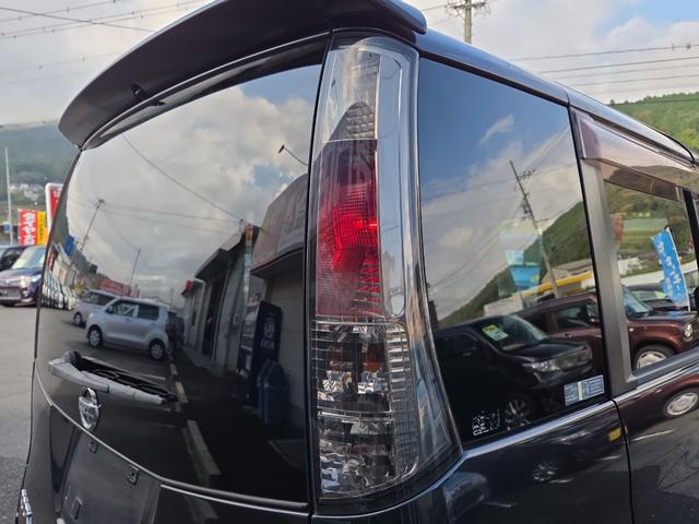 ルークス ハイウェイスター　ＥＴＣ　両側スライド・片側電動　オートライト　ＨＩＤ　スマートキー　電動格納ミラー　ベンチシート　ＣＶＴ　盗難防止システム　ＡＢＳ　アルミホイール　衝突安全ボディ　エアコン　パワーステアリング（32枚目）