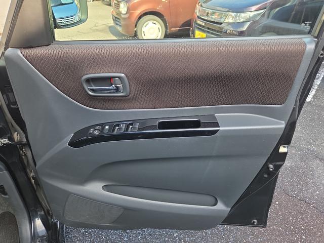 ルークス ハイウェイスター　ＥＴＣ　両側スライド・片側電動　オートライト　ＨＩＤ　スマートキー　電動格納ミラー　ベンチシート　ＣＶＴ　盗難防止システム　ＡＢＳ　アルミホイール　衝突安全ボディ　エアコン　パワーステアリング（33枚目）