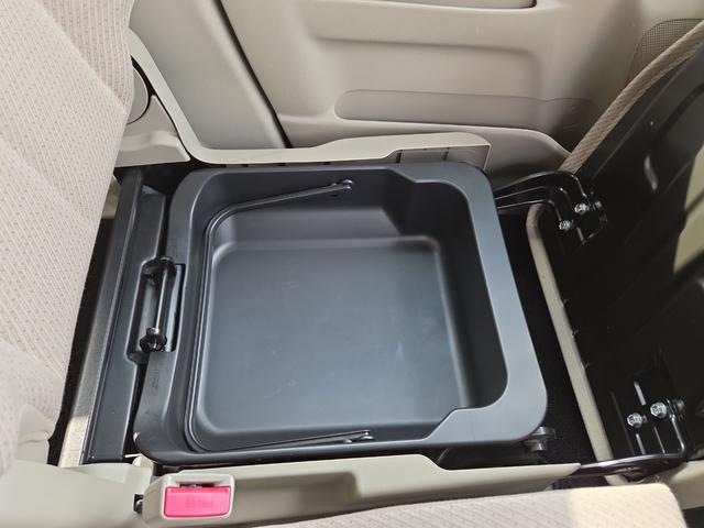 スペーシア G ETC ナビ TV 両側スライドドア 衝突被害軽減システム スマートキー アイドリングストップ 電動格納ミラー ベンチシート CVT 盗難防止システム ABS ESC CD DVD再生(39枚目)