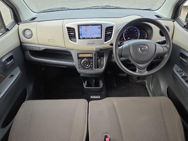 運転者にとっては日々使用することとなる運転席です。運転席が快適だと運転に集中することができますね。