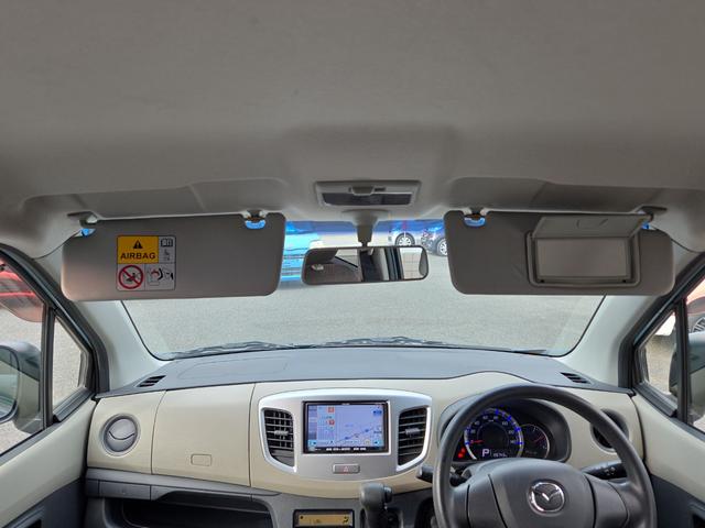 運転しやすいインパネ周りです。見やすいレイアウトで快適なドライブをサポート☆