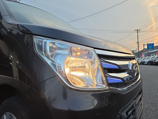 【オートライト】一定の照度を感知して必要に応じてライトが点灯するためつけ忘れがなく、自ら点灯させる必要もありません！