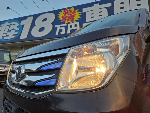 【オートライト】一定の照度を感知して必要に応じてライトが点灯するためつけ忘れがなく、自ら点灯させる必要もありません！