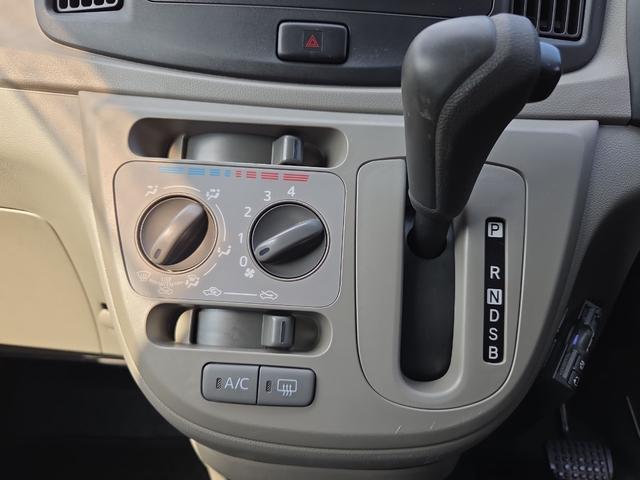 ミライース L メモリアルエディション ETC アイドリングストップ CVT 盗難防止システム ABS CD ミュージックプレイヤー接続可 アルミホイール 衝突安全ボディ エアコン パワーステアリング パワーウィンドウ(6枚目)