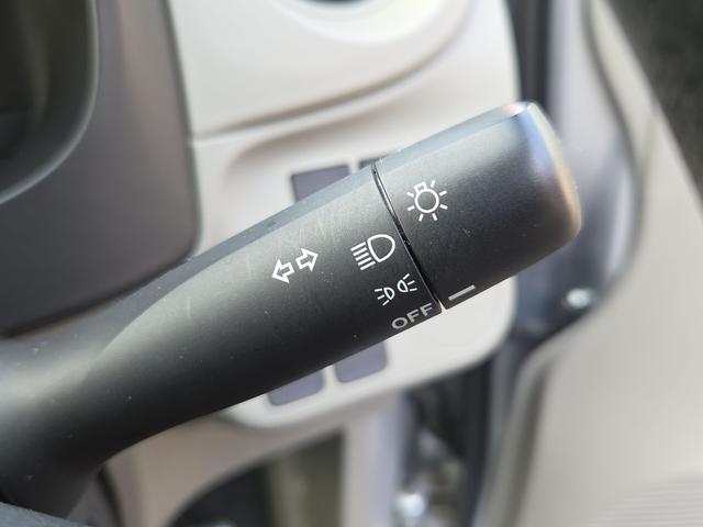 ミライース L メモリアルエディション ETC アイドリングストップ CVT 盗難防止システム ABS CD ミュージックプレイヤー接続可 アルミホイール 衝突安全ボディ エアコン パワーステアリング パワーウィンドウ(10枚目)