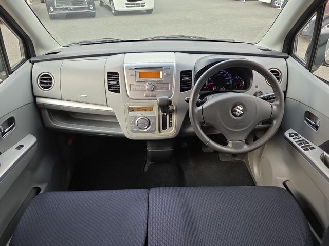 ワゴンＲ ＦＸリミテッド　スマートキー　電動格納ミラー　ベンチシート　ＣＶＴ　盗難防止システム　ＡＢＳ　ＣＤ　アルミホイール　衝突安全ボディ　エアコン　パワーステアリング　パワーウィンドウ（3枚目）