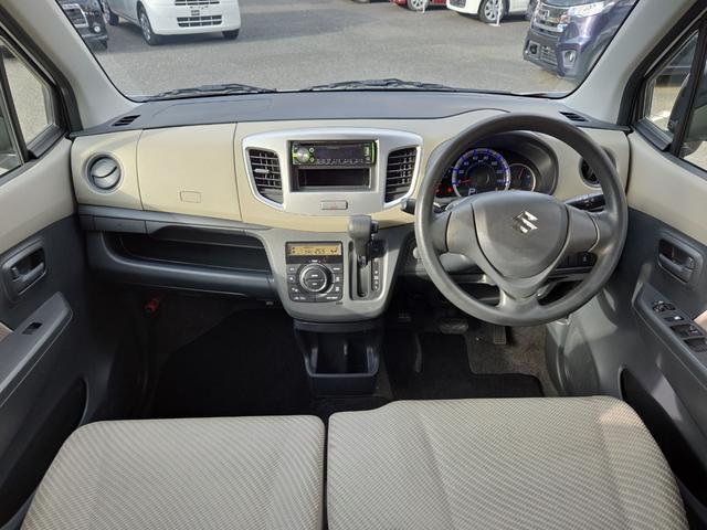 ワゴンＲ ＦＸ　アイドリングストップ　電動格納ミラー　ベンチシート　ＣＶＴ　盗難防止システム　ＡＢＳ　ＣＤ　アルミホイール　衝突安全ボディ　エアコン　パワーステアリング　パワーウィンドウ　運転席エアバッグ（3枚目）