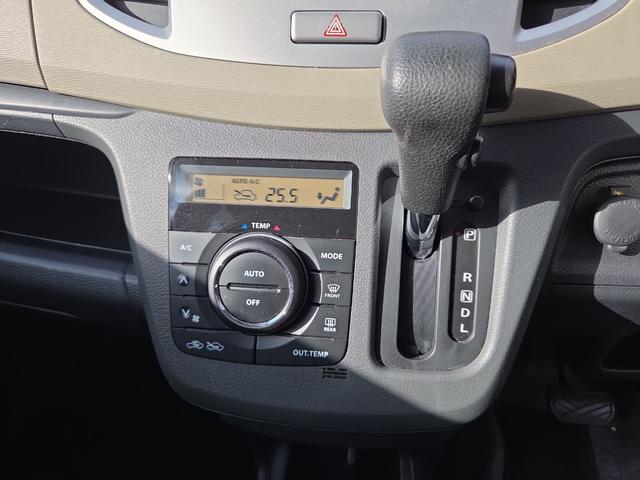 ワゴンＲ ＦＸ　アイドリングストップ　電動格納ミラー　ベンチシート　ＣＶＴ　盗難防止システム　ＡＢＳ　ＣＤ　アルミホイール　衝突安全ボディ　エアコン　パワーステアリング　パワーウィンドウ　運転席エアバッグ（7枚目）