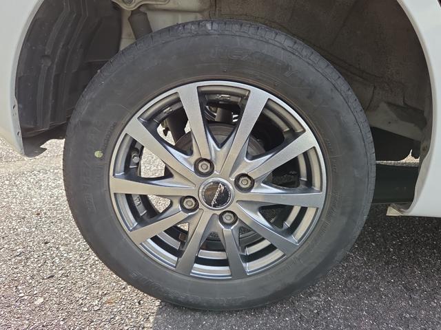 ワゴンＲ ＦＸ　アイドリングストップ　電動格納ミラー　ベンチシート　ＣＶＴ　盗難防止システム　ＡＢＳ　ＣＤ　アルミホイール　衝突安全ボディ　エアコン　パワーステアリング　パワーウィンドウ　運転席エアバッグ（22枚目）