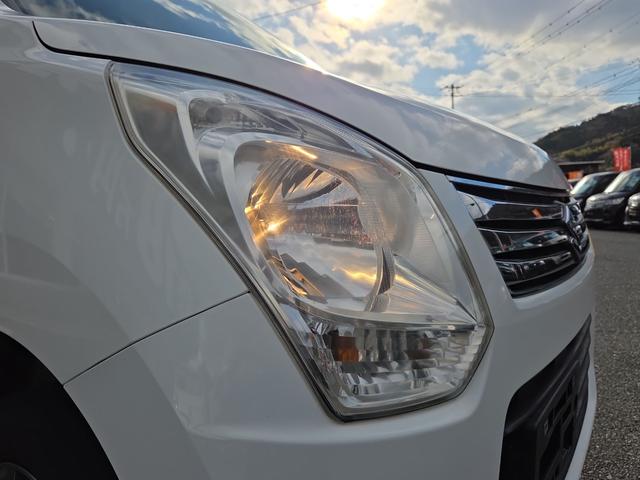 ワゴンＲ ＦＸ　アイドリングストップ　電動格納ミラー　ベンチシート　ＣＶＴ　盗難防止システム　ＡＢＳ　ＣＤ　アルミホイール　衝突安全ボディ　エアコン　パワーステアリング　パワーウィンドウ　運転席エアバッグ（28枚目）