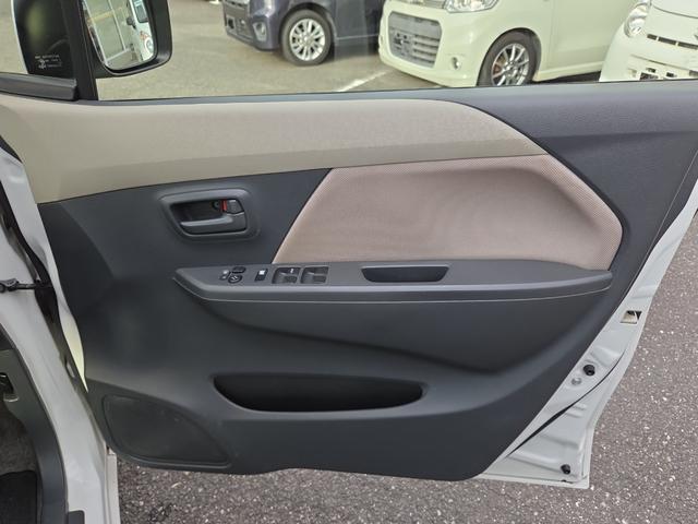 ワゴンＲ ＦＸ　アイドリングストップ　電動格納ミラー　ベンチシート　ＣＶＴ　盗難防止システム　ＡＢＳ　ＣＤ　アルミホイール　衝突安全ボディ　エアコン　パワーステアリング　パワーウィンドウ　運転席エアバッグ（33枚目）