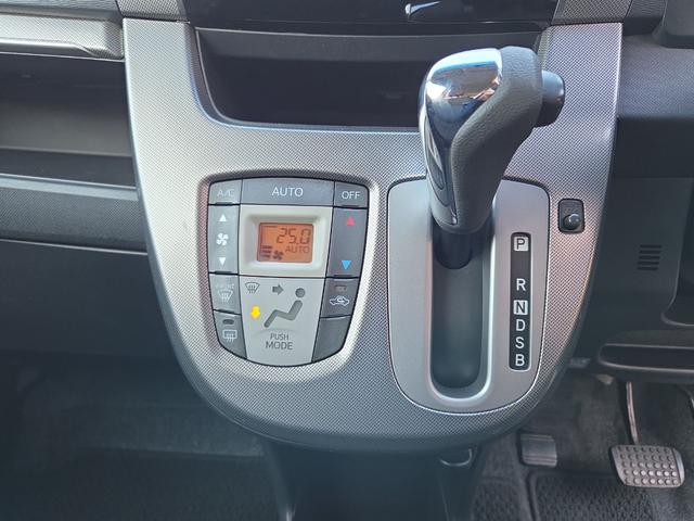 ムーヴ カスタム　Ｘ　ＳＡ　ＥＴＣ　ナビ　Ｂｌｕｅｔｏｏｔｈ　ＴＶ　衝突被害軽減システム　オートライト　スマートキー　アイドリングストップ　電動格納ミラー　ベンチシート　ＣＶＴ　盗難防止システム　ＡＢＳ　ＥＳＣ　ＣＤ　ＵＳＢ（8枚目）