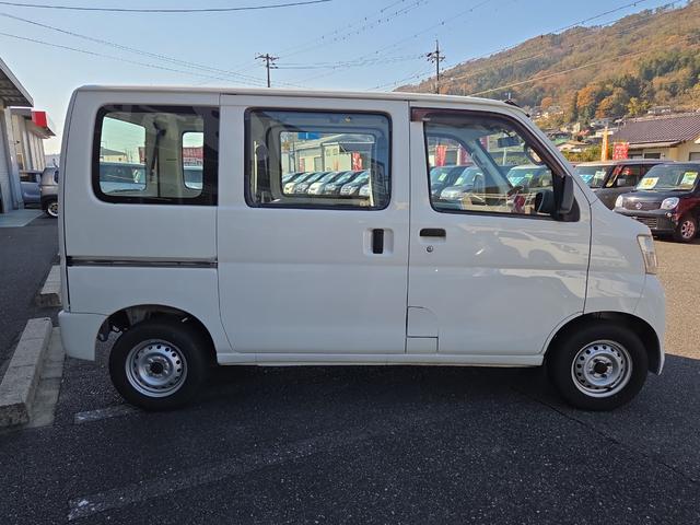 ハイゼットカーゴ スペシャル　軽バン　ＡＴ　クリアランスソナー　両側スライドドア　エアコン　パワーステアリング　運転席エアバッグ（5枚目）