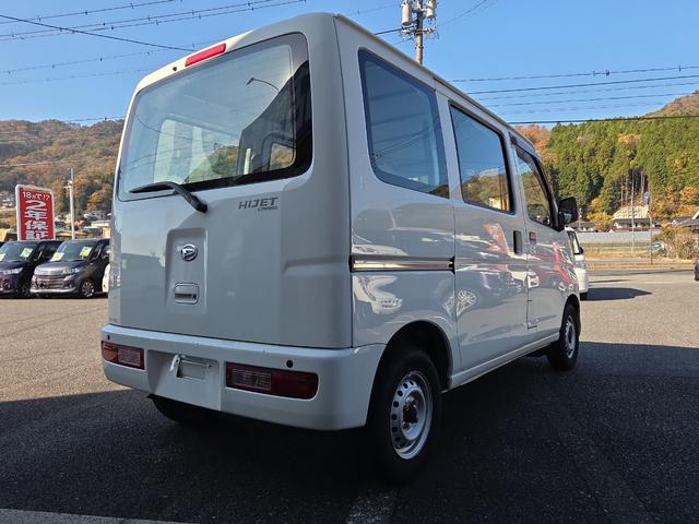 ハイゼットカーゴ スペシャル　軽バン　ＡＴ　クリアランスソナー　両側スライドドア　エアコン　パワーステアリング　運転席エアバッグ（6枚目）