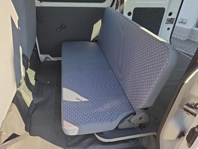 ハイゼットカーゴ スペシャル　軽バン　ＡＴ　クリアランスソナー　両側スライドドア　エアコン　パワーステアリング　運転席エアバッグ（13枚目）