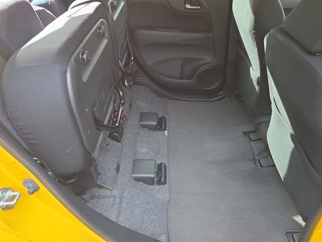 N-ONE G・Lパッケージ 4WD Bluetooth ETC バックカメラ オートライト HID スマートキー アイドリングストップ 電動格納ミラー ベンチシート CVT 盗難防止システム ABS ESC CD USB(27枚目)