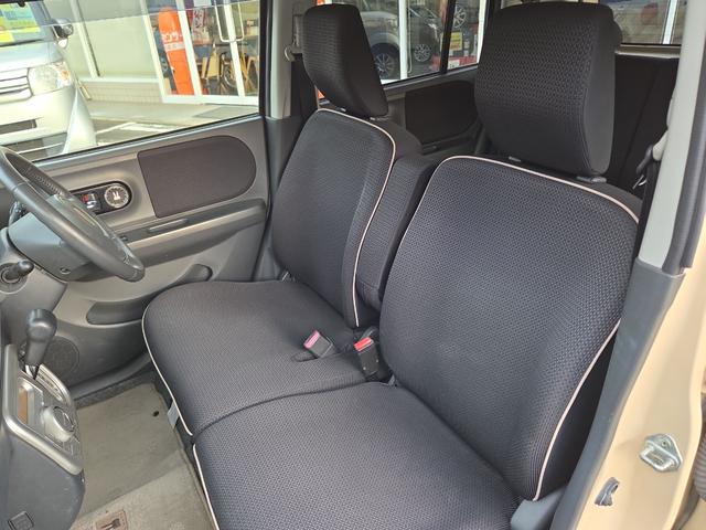 �V�[�g�̏�Ԃ��ǂ��A�ڗ��������≘��͂���܂���B�������L�X�̎ԓ��X�y�[�X����l��l�̋�Ԃɗ]�T������܂��B