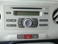 ＣＤをセットしていただくと、お好きな音楽を車内でお楽しみいただけます♪ 5