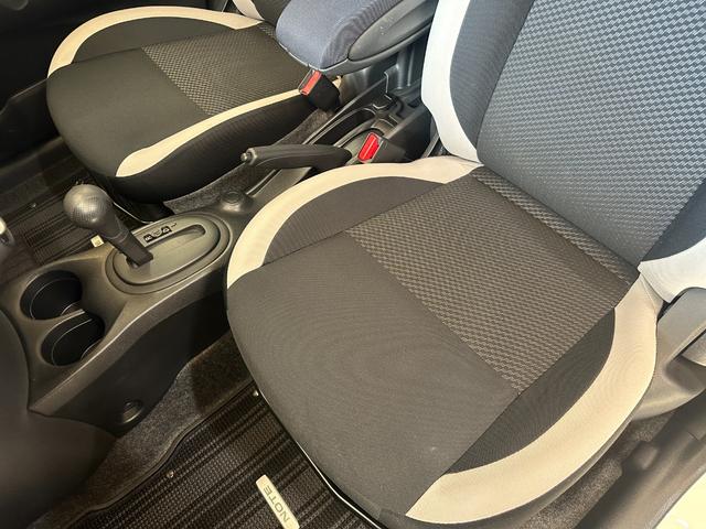 ノート Ｘ　１年保証　走行無制限　禁煙車　ワンオーナー　ドラレコ　純正ナビ　アラウンドビューモニター　Ｂｌｕｅｔｏｏｔｈオーディオ　デジタルインナーミラー　クリアランスソナー　エマージェンシーブレーキ　ＥＴＣ（29枚目）