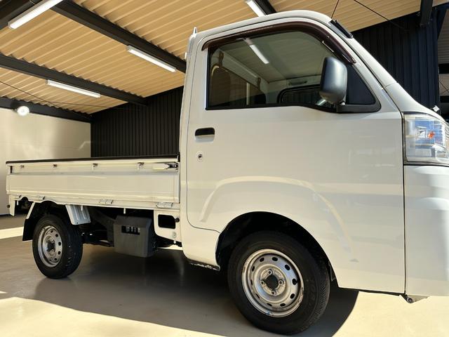 ハイゼットトラック スタンダード　１年保証　走行無制限　ワンオーナー車　切替４ＷＤ　５速ミッション　エアコン　パワステ　ヘッドライトレベライザー　三方開　タイミングチェーン　タイヤ新品交換渡し（26枚目）