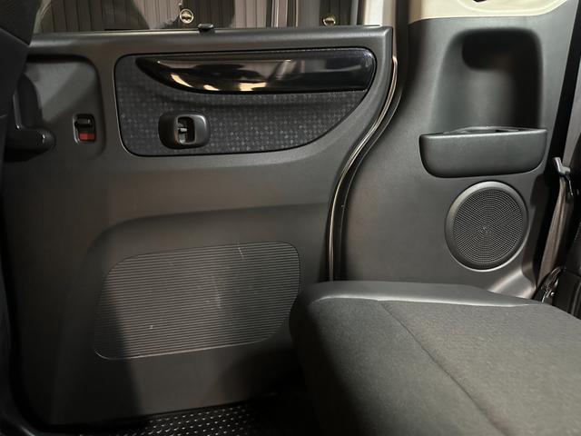 N-BOXカスタム G・ターボLパッケージ 1年保証 走行無制限 ミラー型ドライブレコーダー前後 メモリーナビ バックモニター ワンセグTV 両側パワースライドドア ハーフレザーシート パドルシフト クルコン HID ETC 純正アルミホイール(25枚目)
