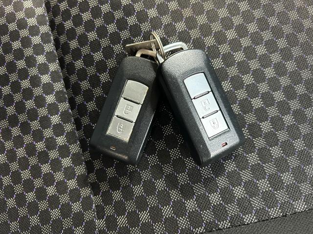 デイズ ライダー　ハイウェイスター　Ｘ　１年保証　走行無制限　純正ナビ　全方位アランウンドビューモニター　Ｂｌｕｅｔｏｏｔｈオーディオ　フルセグ　アイドリングストップ　エマージェンシーブレーキ　ＨＩＤヘッド　オートライト　純正１５インチＡＷ（11枚目）