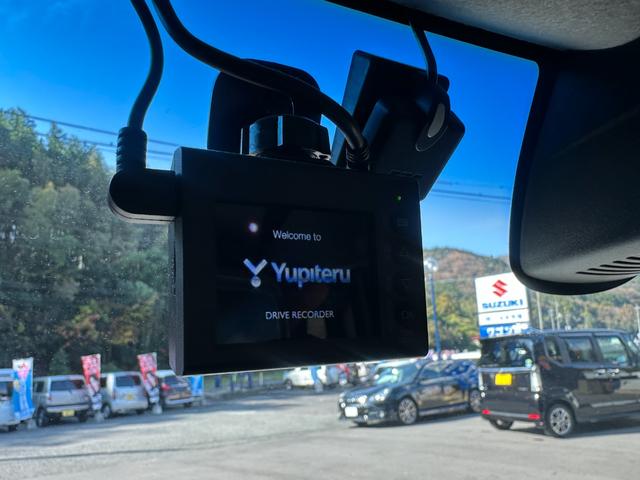 Ｎ－ＢＯＸカスタム ２トーンカラースタイル　Ｇ・ターボＡパッケージ　１年保証　走行無制限　あんしんパッケージ　ＣＴＢＡ　ドラレコ前後　インターナビ　ＴＶ　バックモニター　Ｂｌｕｅｔｏｏｔｈ　ＨＩＤ　ＥＴＣ　両側パワスラ　フォグ　パドルシフト　クルコン純正１５インチＡＷ（9枚目）