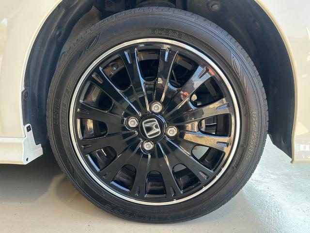 Ｎ－ＢＯＸカスタム ２トーンカラースタイル　Ｇ・ターボＡパッケージ　１年保証　走行無制限　あんしんパッケージ　ＣＴＢＡ　ドラレコ前後　インターナビ　ＴＶ　バックモニター　Ｂｌｕｅｔｏｏｔｈ　ＨＩＤ　ＥＴＣ　両側パワスラ　フォグ　パドルシフト　クルコン純正１５インチＡＷ（18枚目）